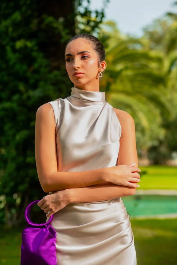 vestido champagne para invitada de boda